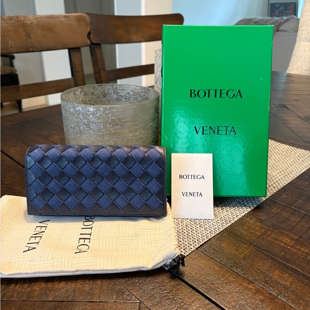 Bottega Veneta Intrecciato Leather Continental Wallet
